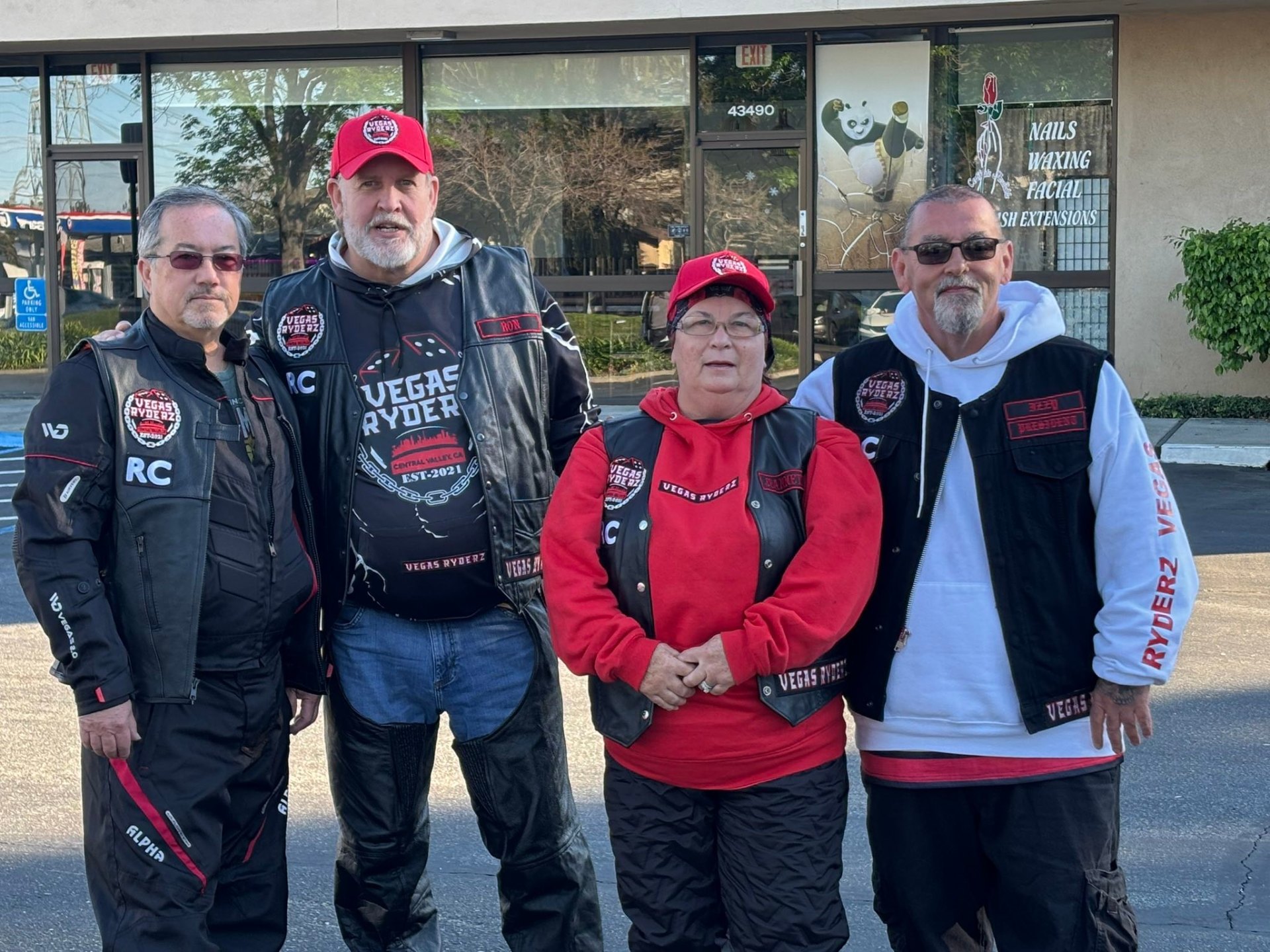 Red Caps, Full Cuts